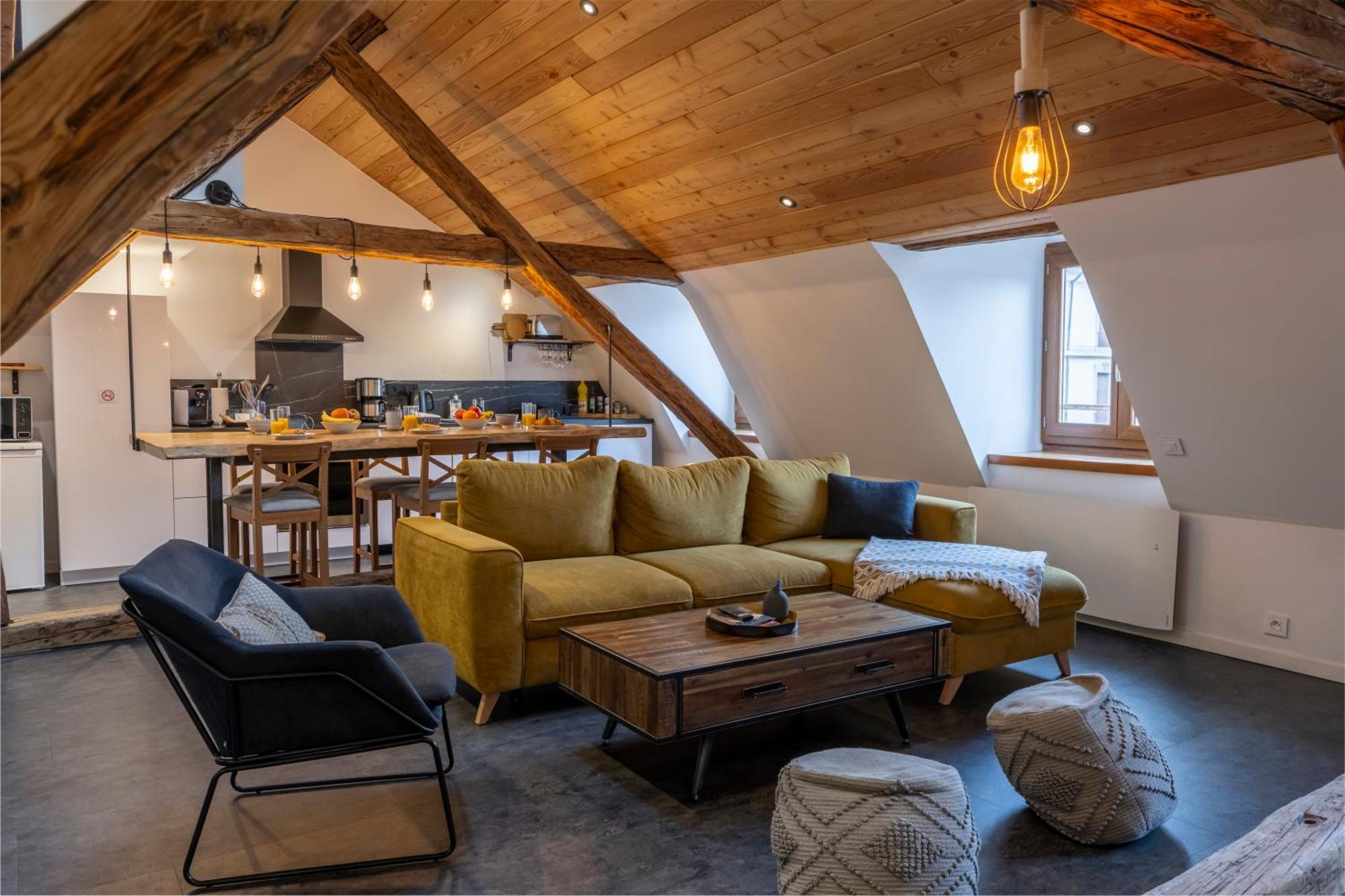 Superbe Loft - Situ Sur La Place Centrale Barcelonnette Exterior foto