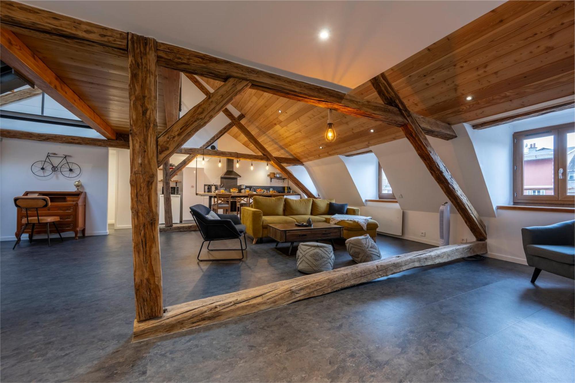 Superbe Loft - Situ Sur La Place Centrale Barcelonnette Exterior foto