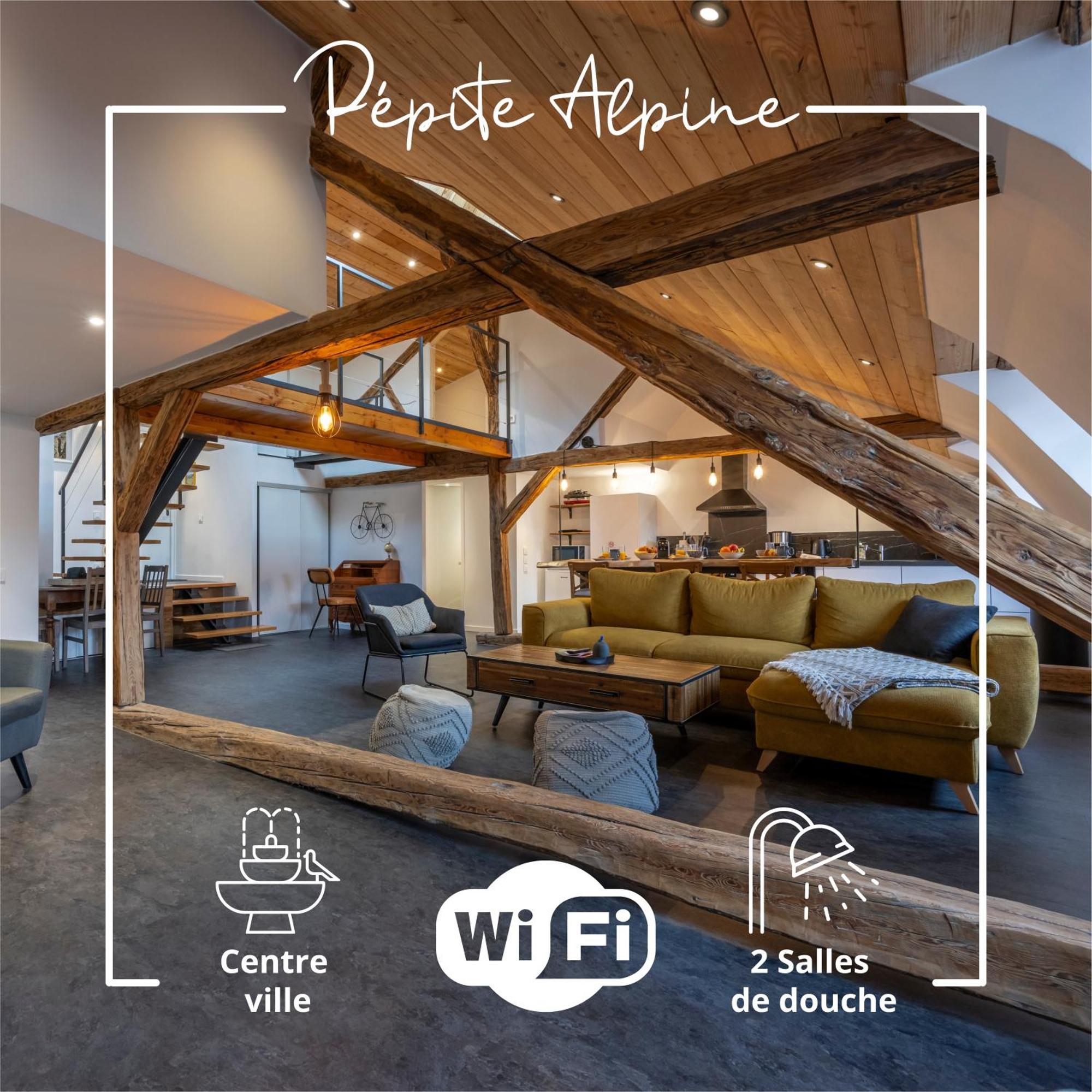 Superbe Loft - Situ Sur La Place Centrale Barcelonnette Exterior foto